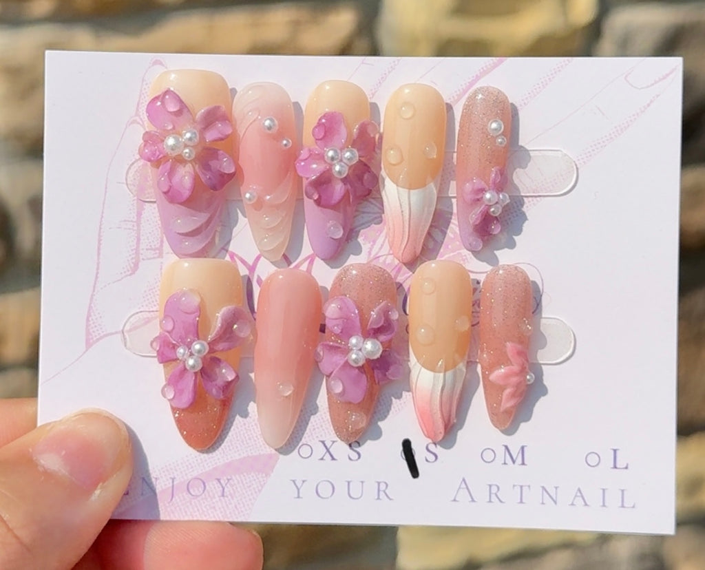 Esmeralda Almond Nails