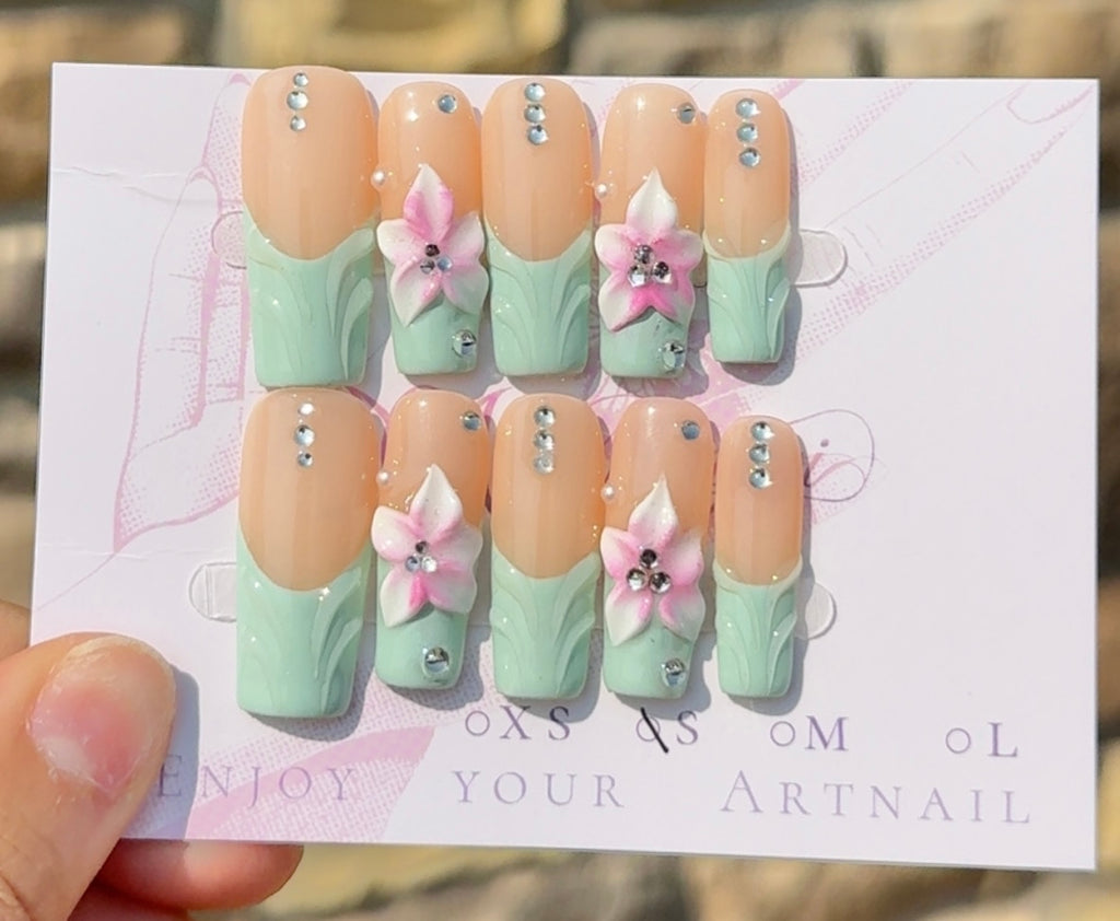 Aliyah Coffin Nails