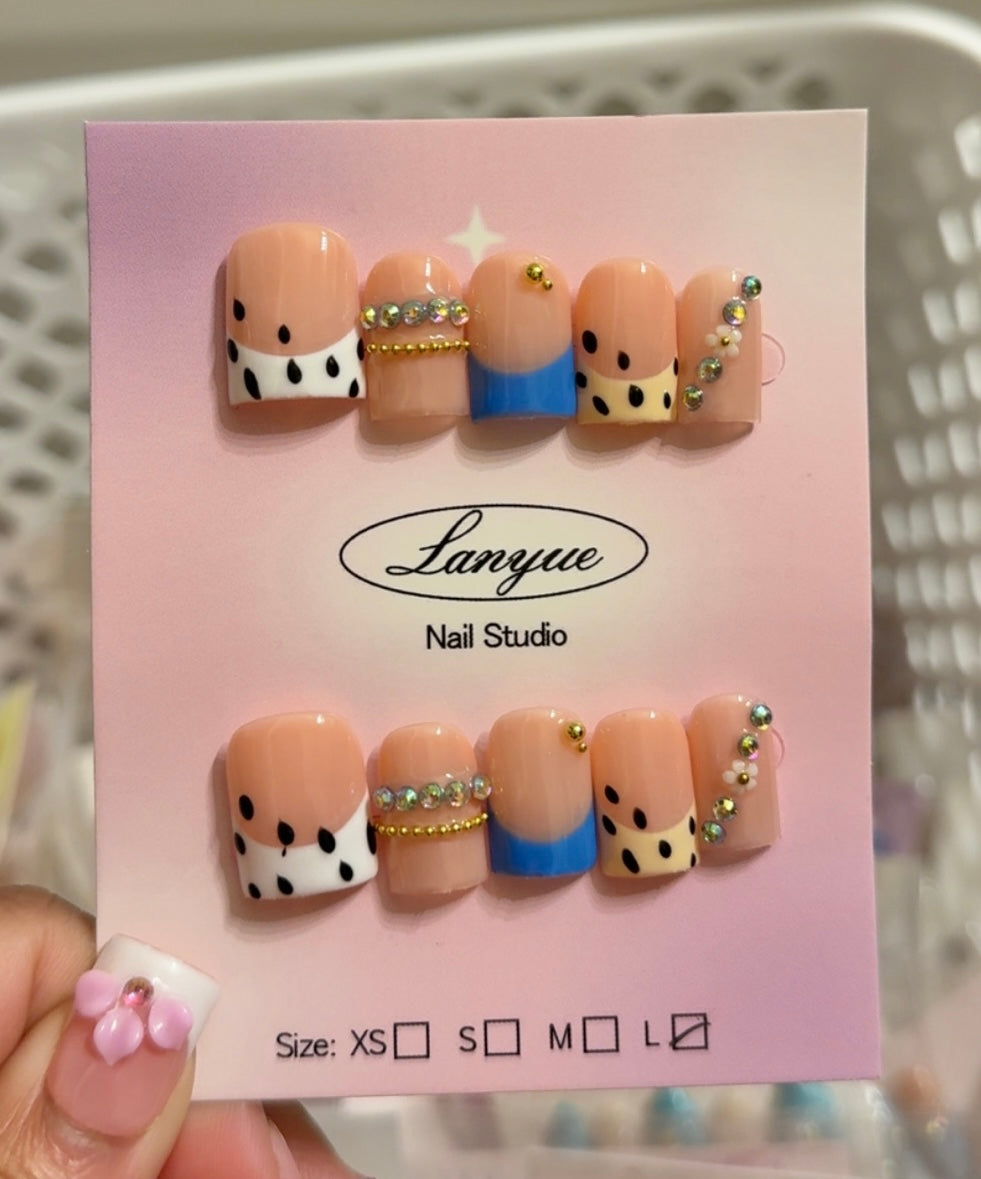 Lucinda Short Nails