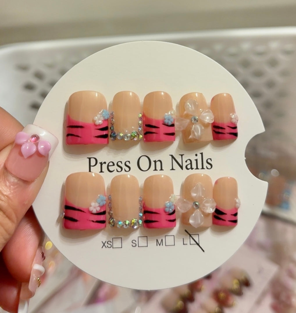 Merrill Short Nails